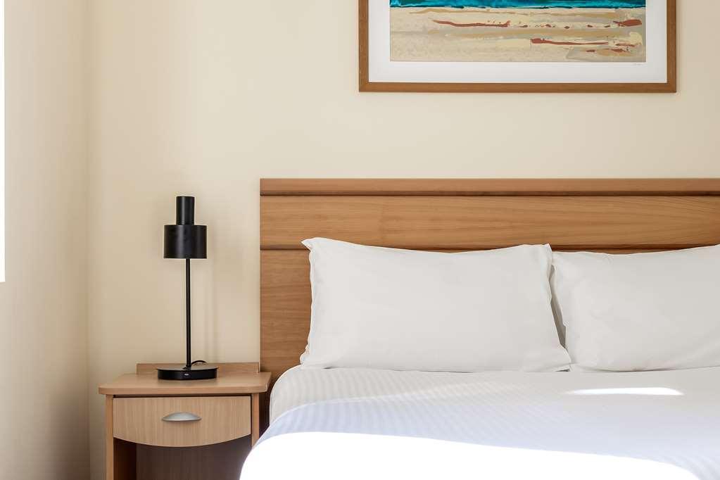 Oaks The Entrance Waterfront Suites 객실 사진